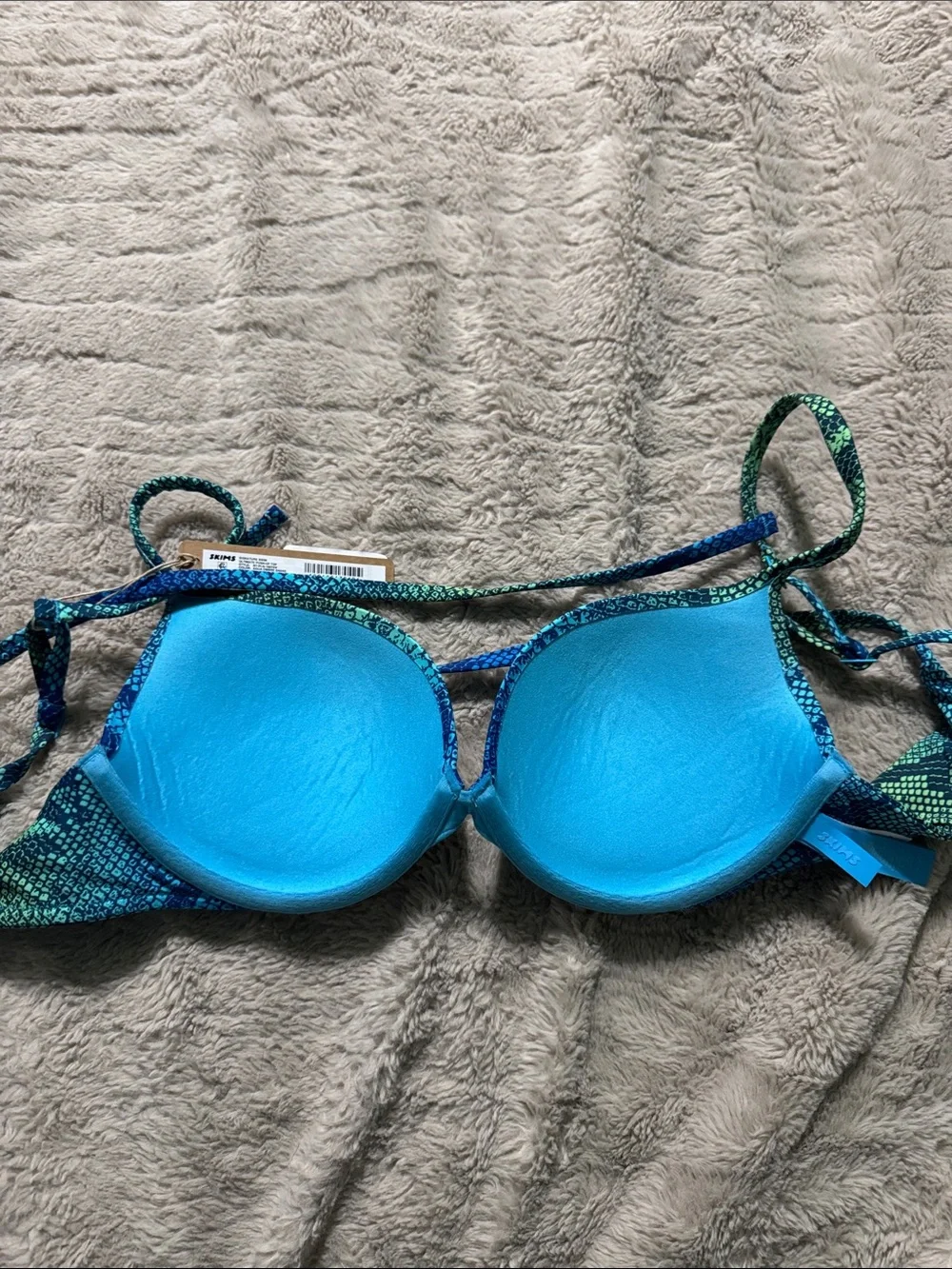 SKIMS size 32d